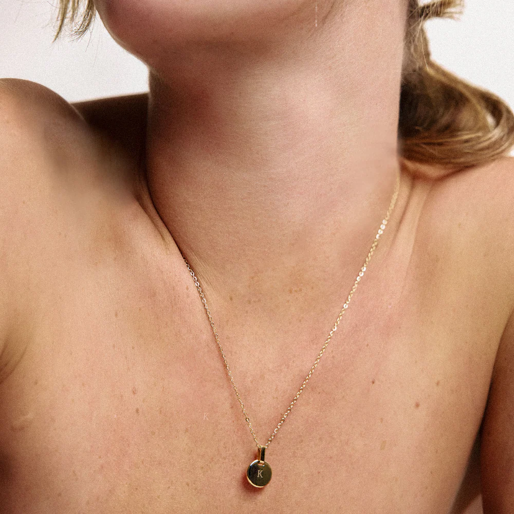 Engravable Round Pendant Gold - Image 4