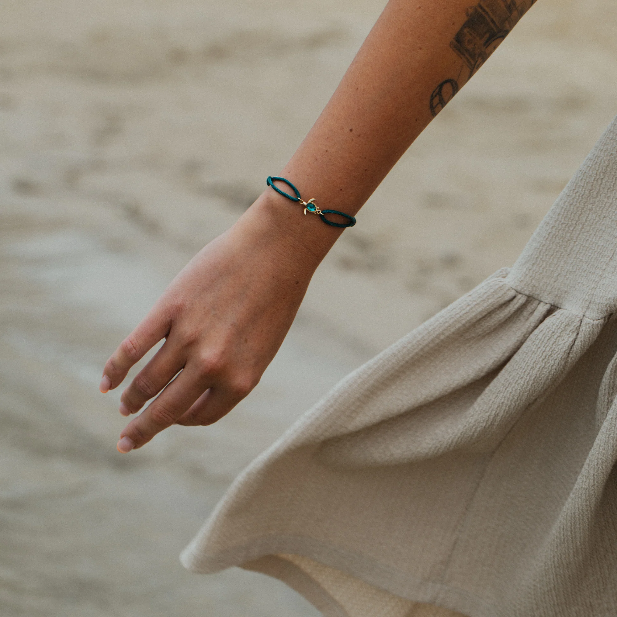 Turtle Armband Aquamarine Gold - Image 7