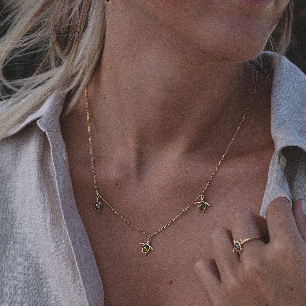 Turtle Halskette Gold - Image 5